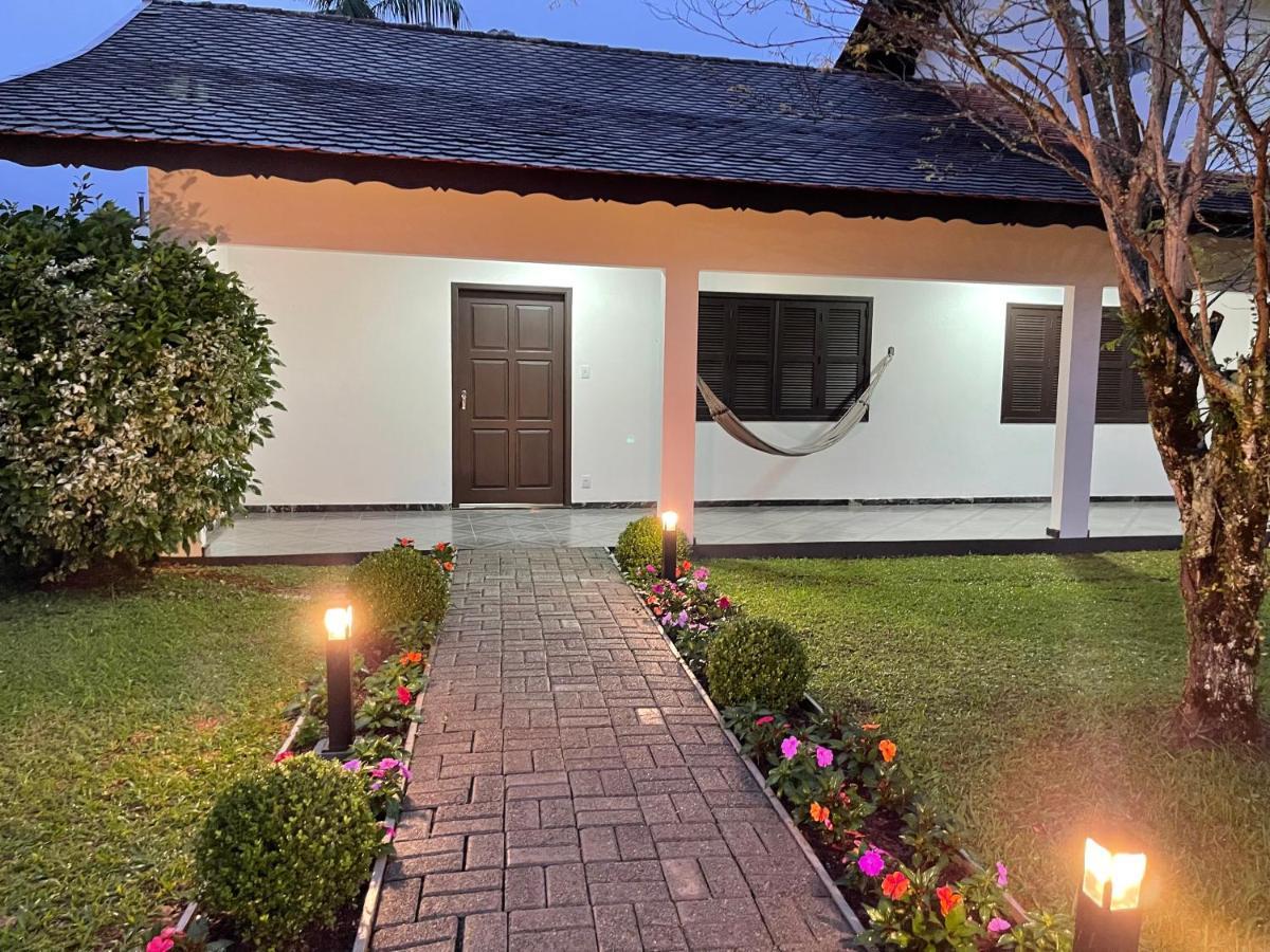 Casa Melhor Localizada Em โปเมโรเจ ภายนอก รูปภาพ
